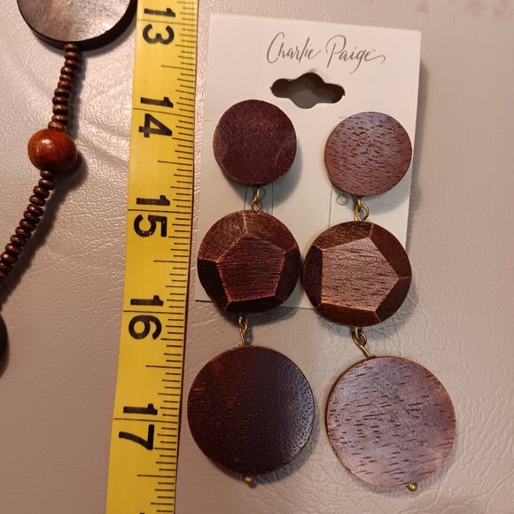 Charlie Paige women's matching set wood disc necklace & earrings - NWT - Picture 11 of 11